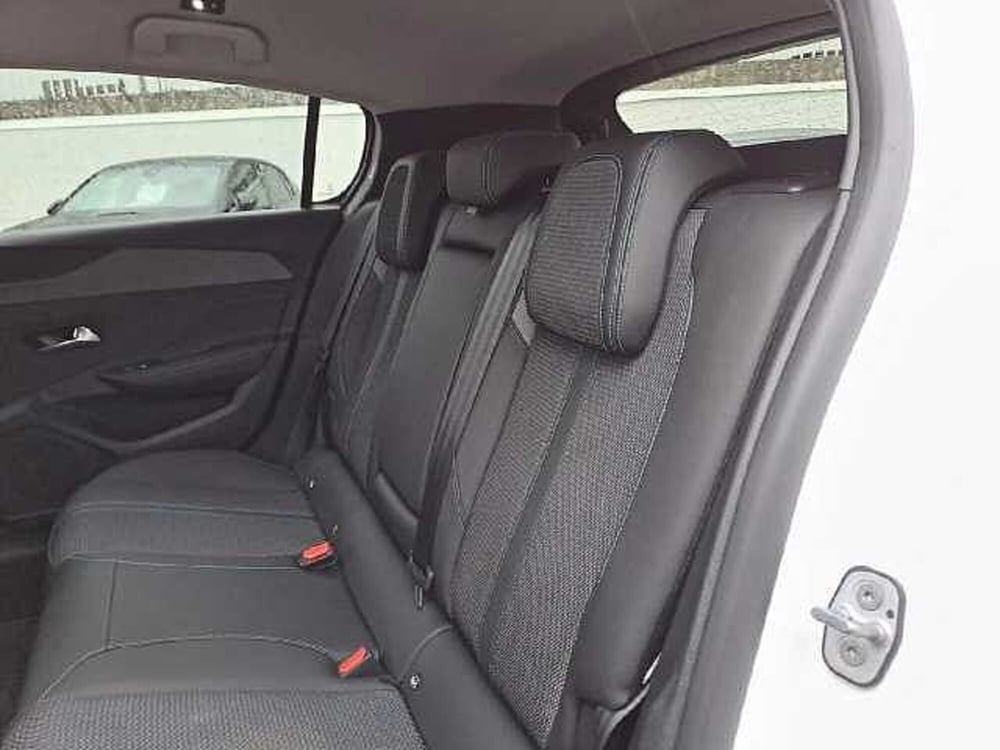 Peugeot 308 usata a Roma (10)