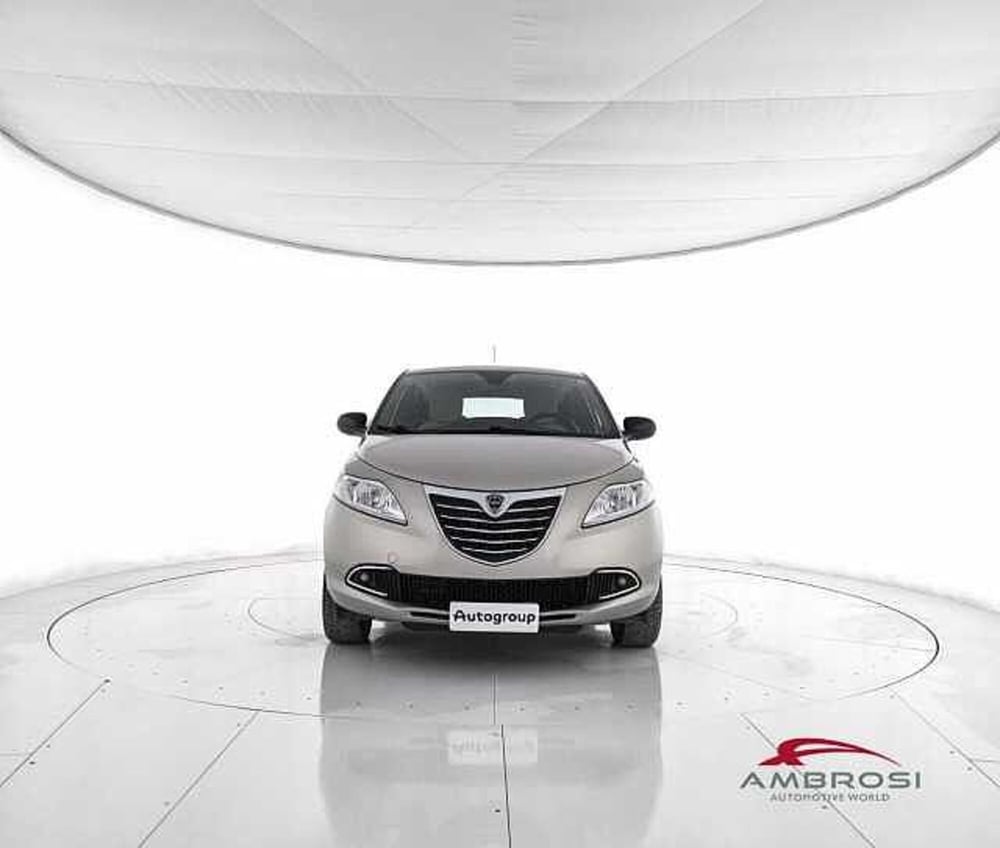 Lancia Ypsilon usata a Perugia (5)