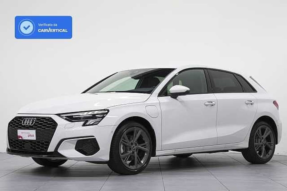 Audi A3 Sportback nuova a Como