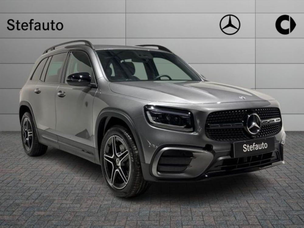 Mercedes-Benz GLB nuova a Bologna