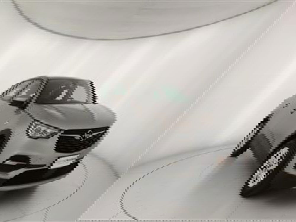 Opel Grandland X usata a Bari (11)