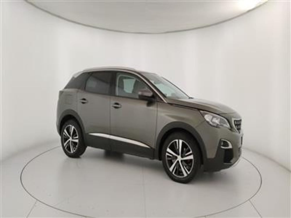 Peugeot 3008 usata a Bari (10)