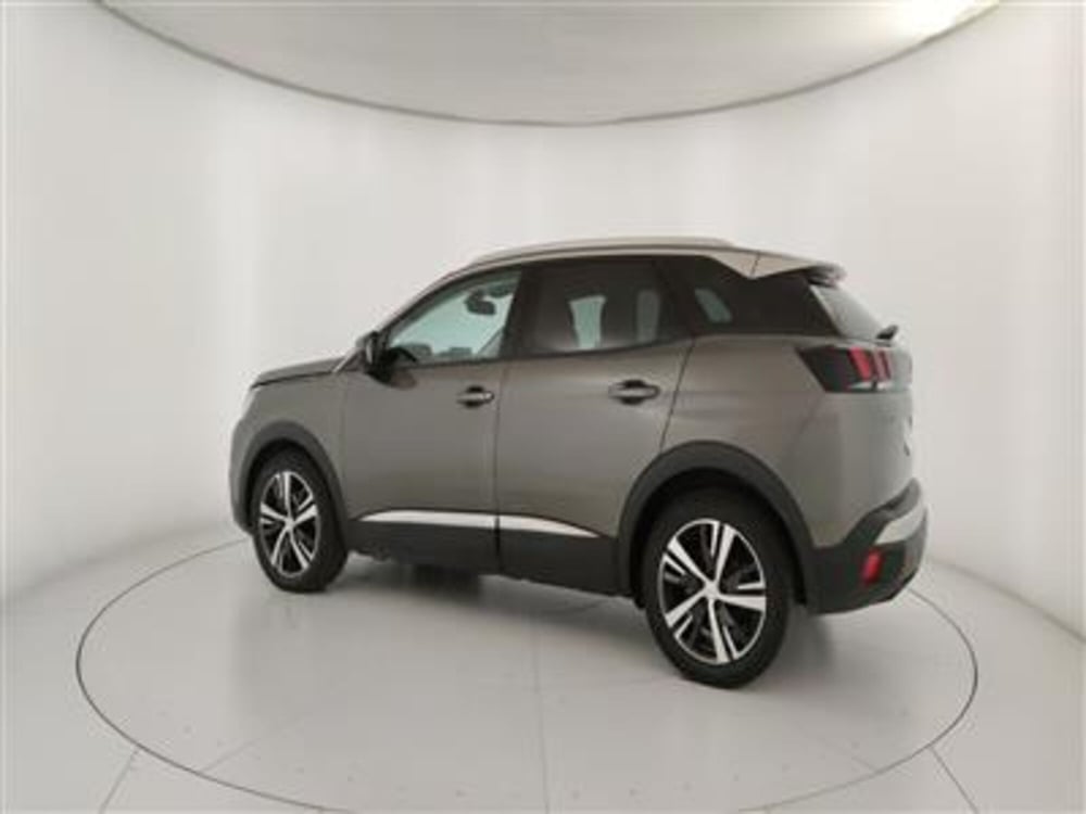 Peugeot 3008 usata a Bari (4)