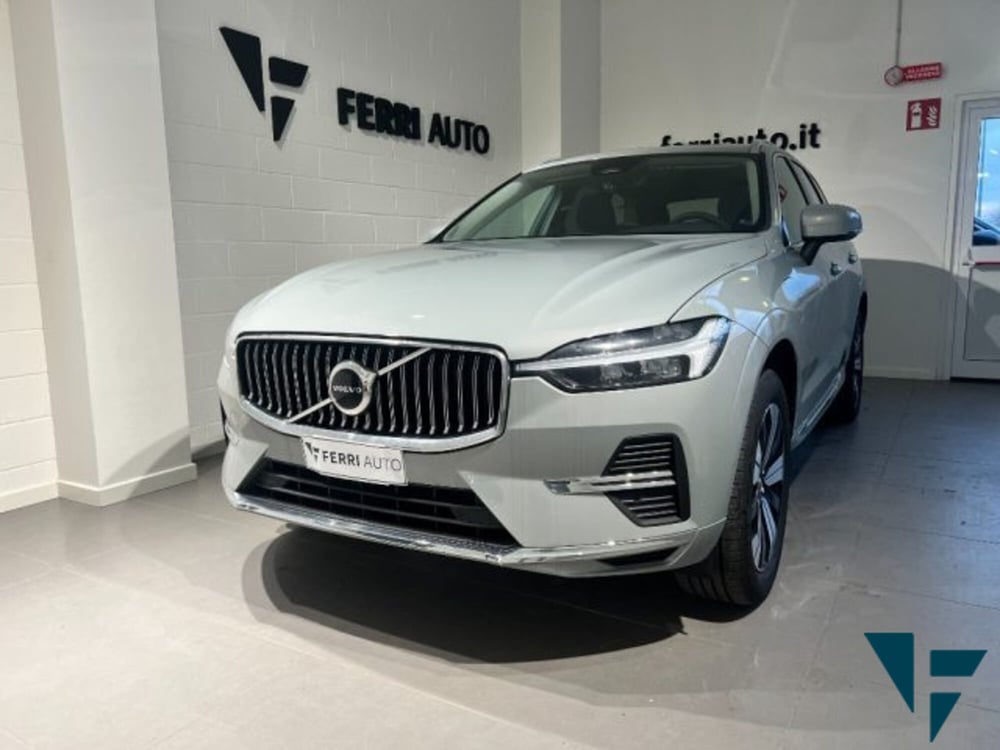 Volvo XC60 nuova a Udine (2)