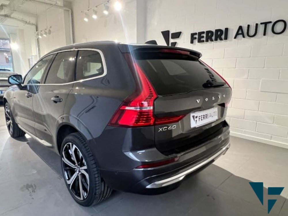 Volvo XC60 nuova a Udine (8)