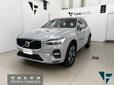 Volvo XC60 2.0 b5 Core awd auto nuova a Tavagnacco