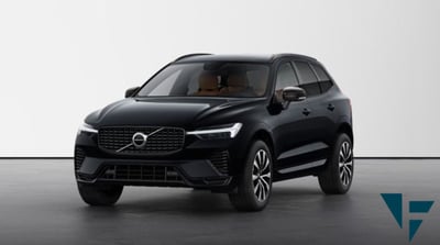 Volvo XC60 B5 AWD automatico Ultimate Dark  nuova a Tavagnacco