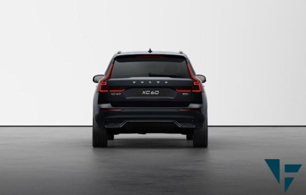 Volvo XC60 nuova a Udine (4)