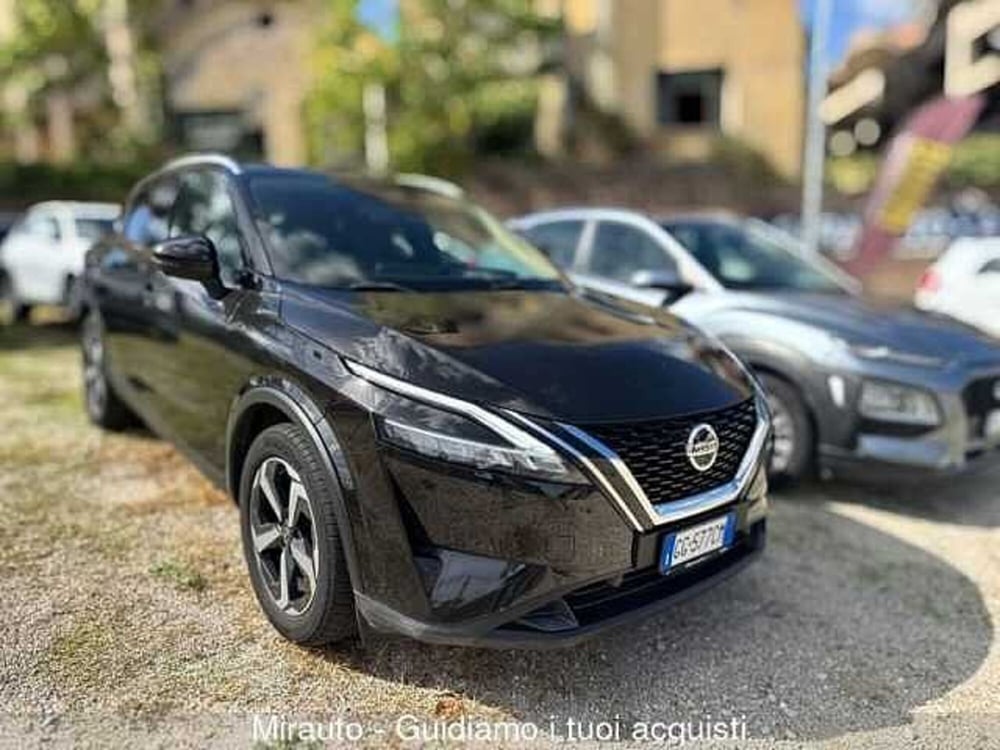 Nissan Qashqai usata a Roma