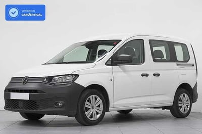 Volkswagen Veicoli Commerciali Caddy 2.0 TDI 102 CV Kombi Business  del 2021 usata a Barni