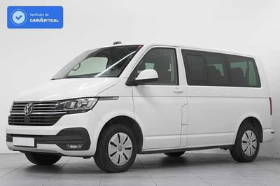 Volkswagen Veicoli Commerciali T6.1 caravelle 2.0 tdi 150cv Comfortline p.l. del 2022 usata a Lipomo