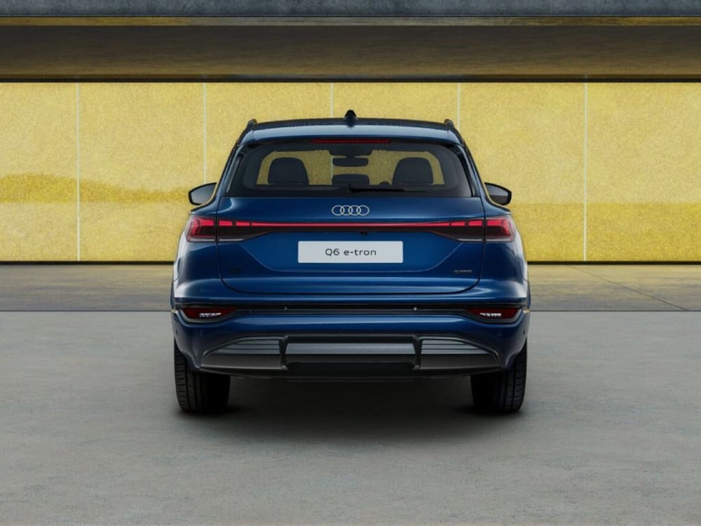 Audi Q6 Sportback nuova a Novara (4)