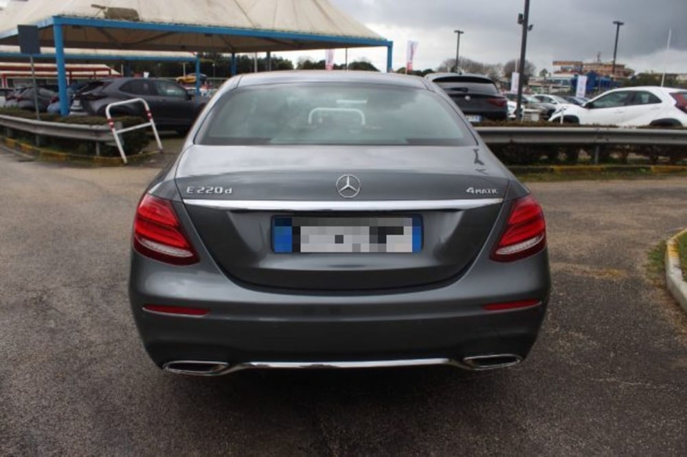 Mercedes-Benz Classe E usata a Roma (4)