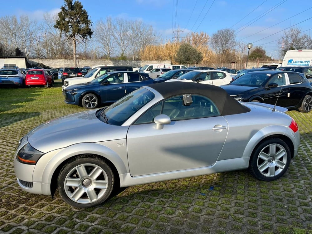 Audi TT Cabrio usata a Milano (4)