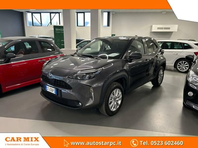 Toyota Yaris Cross 1.5h GR Sport Black Sky fwd 116cv e-cvt del 2024 usata a Piacenza