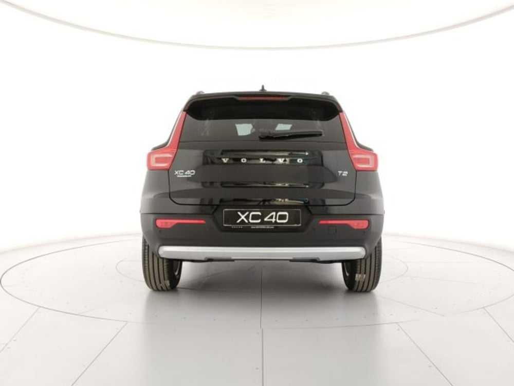 Volvo XC40 nuova a Modena (4)