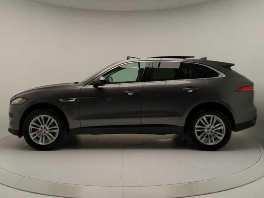 Jaguar F-Pace usata a Avellino (4)