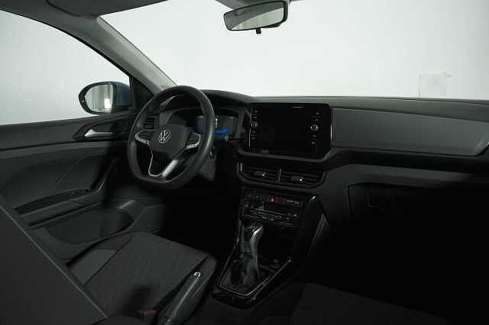 Volkswagen T-Cross usata a Como (13)