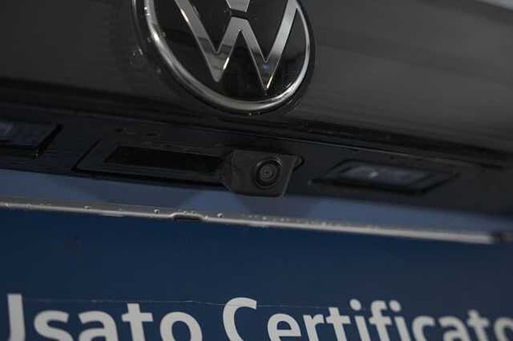 Volkswagen T-Cross usata a Como (9)