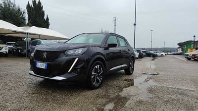 Peugeot 2008 motore elettrico 136 CV Allure Pack  del 2020 usata a Empoli