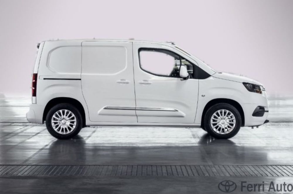 Toyota Proace City Furgone nuova a Padova (2)