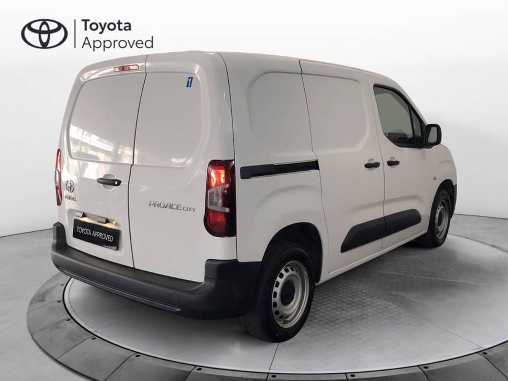 Toyota Proace City Furgone usata a Torino (4)