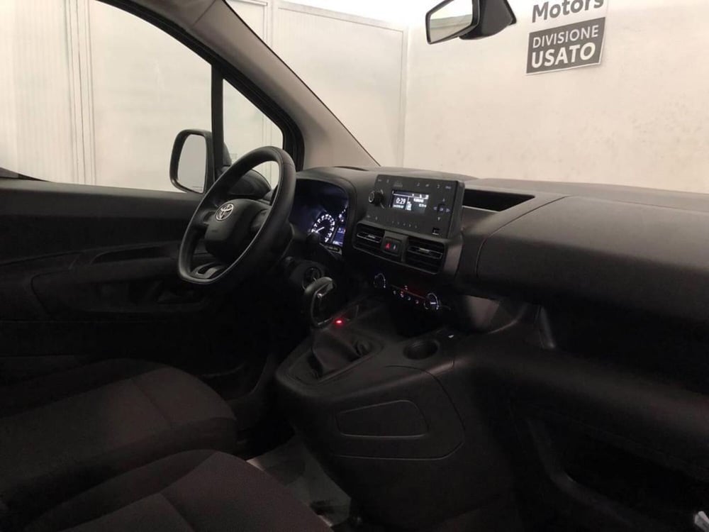 Toyota Proace City Furgone usata a Torino (6)