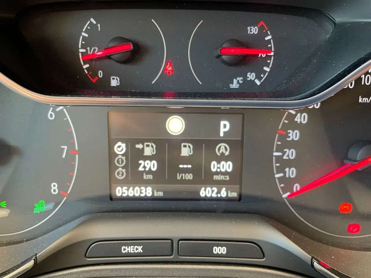 Opel Grandland X usata a Como (10)