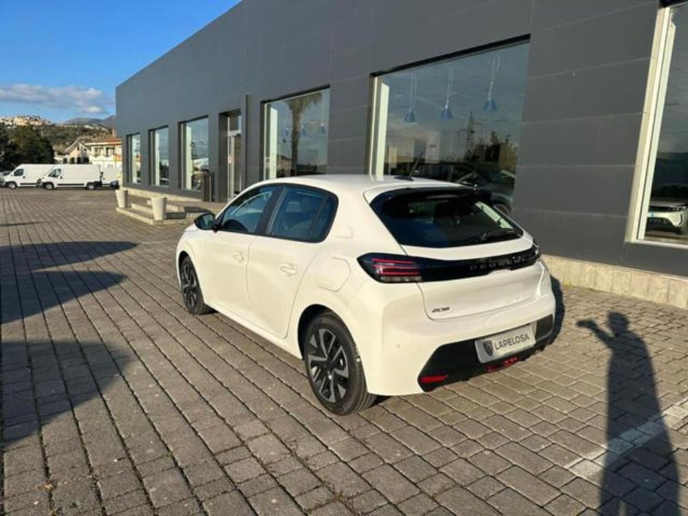 Peugeot 208 nuova a Salerno (6)