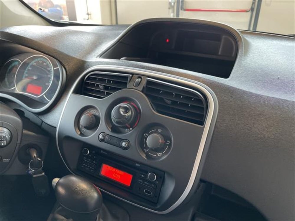 Renault Kangoo usata a Varese (9)