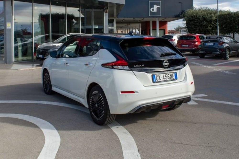 Nissan Leaf usata a Latina (5)