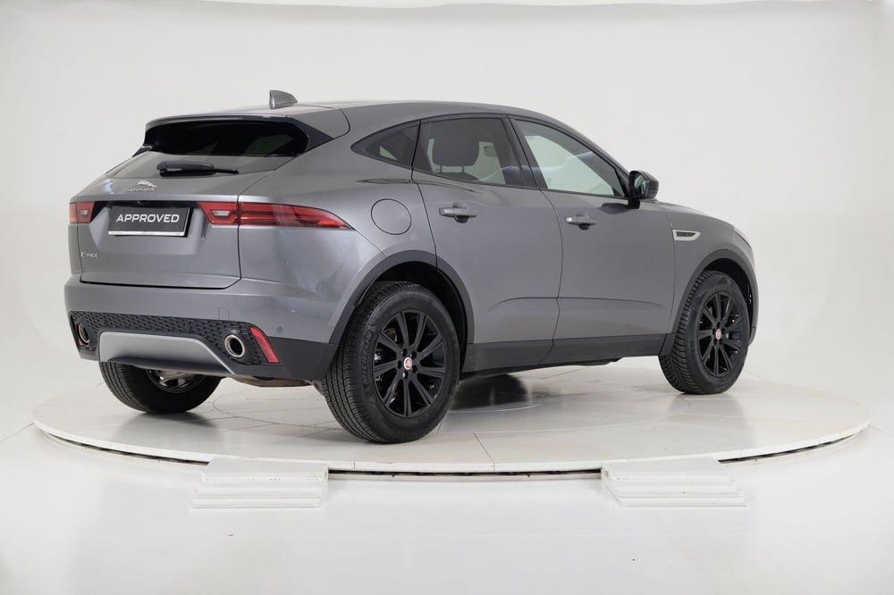 Jaguar E-Pace usata a Torino (2)