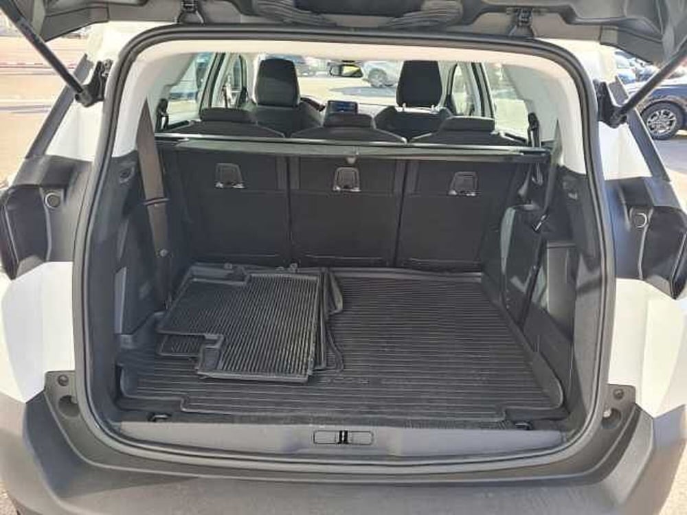 Peugeot 5008 usata a Treviso (9)