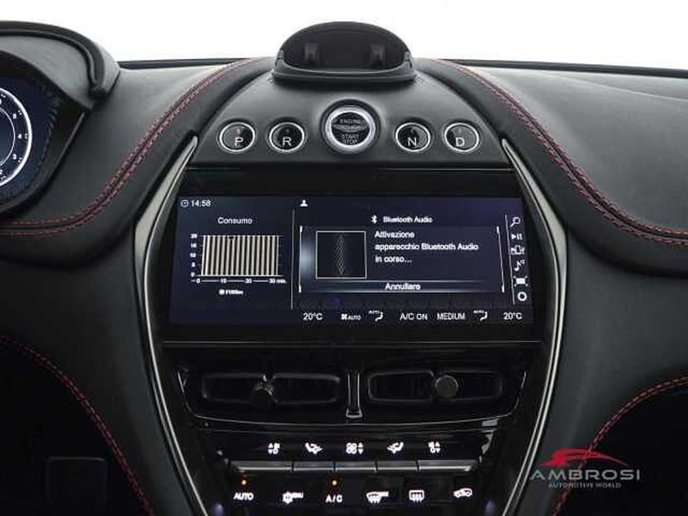 Aston Martin DBX usata a Viterbo (15)