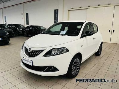 Lancia Ypsilon 1.0 FireFly 5 porte S&amp;S Hybrid Gold Plus del 2024 usata a Castano Primo