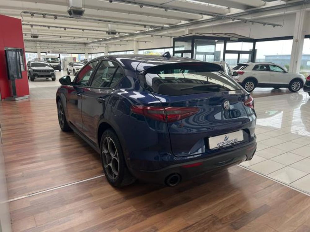 Alfa Romeo Stelvio usata a Modena (4)