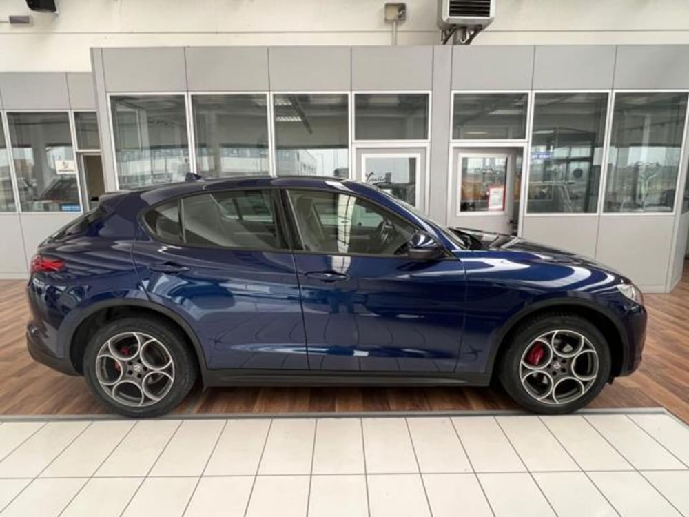 Alfa Romeo Stelvio usata a Modena (7)