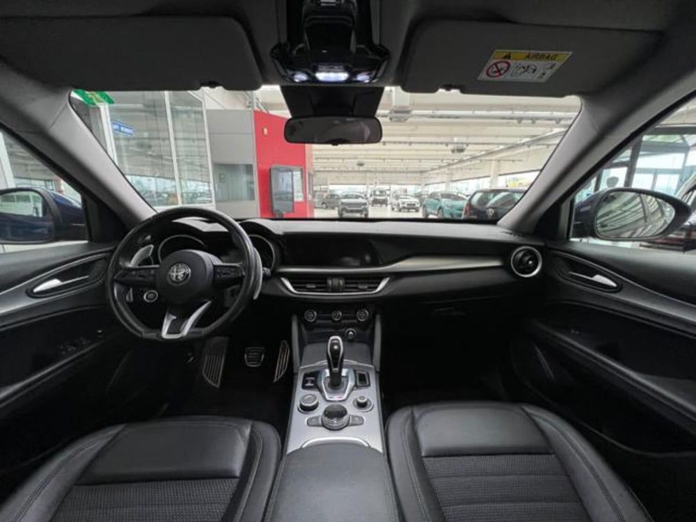 Alfa Romeo Stelvio usata a Modena (8)