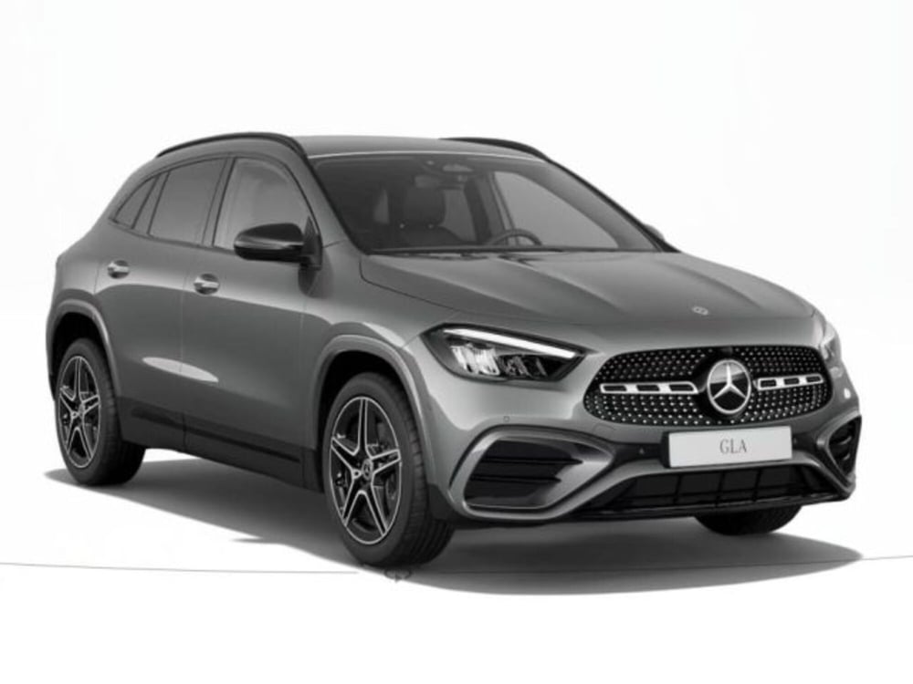 Mercedes-Benz GLA SUV nuova a Verona