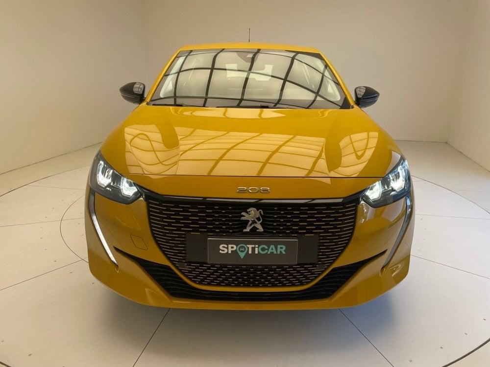 Peugeot 208 nuova a Como (2)