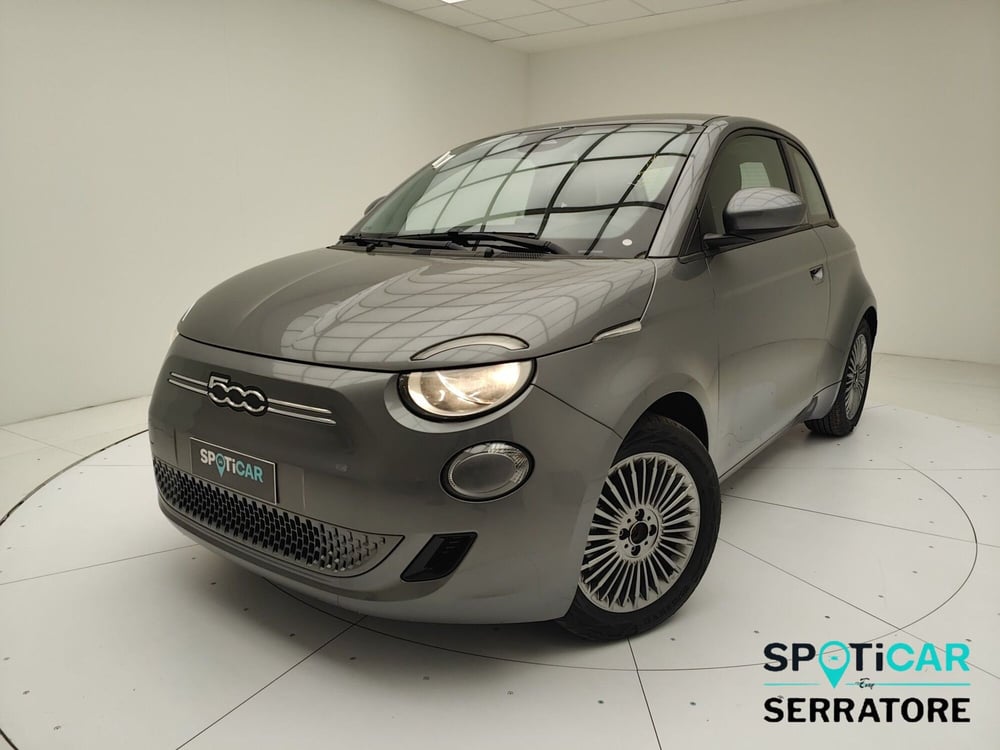 Fiat 500e nuova a Como