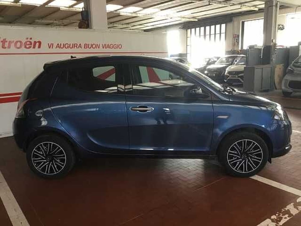 Lancia Ypsilon usata a Varese (4)