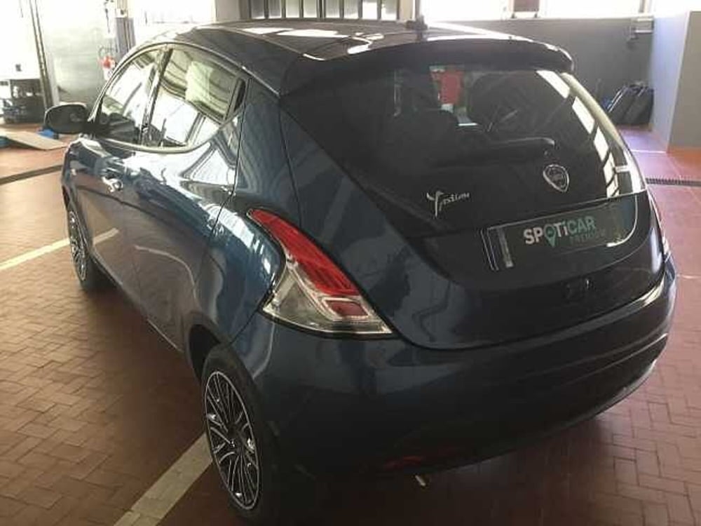 Lancia Ypsilon usata a Varese (7)