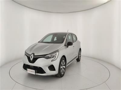 Renault Clio TCe 90 CV 5 porte Equilibre del 2023 usata a Bari