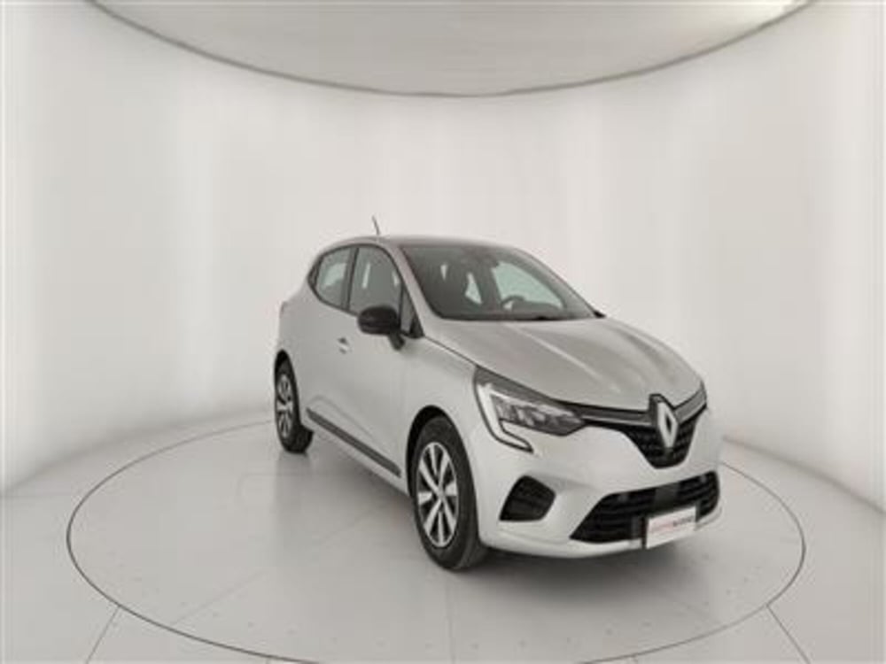 Renault Clio usata a Bari (11)