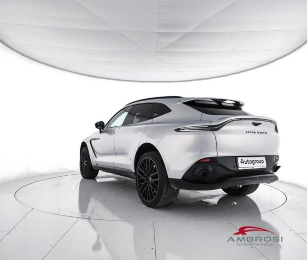 Aston Martin DBX usata a Perugia (4)