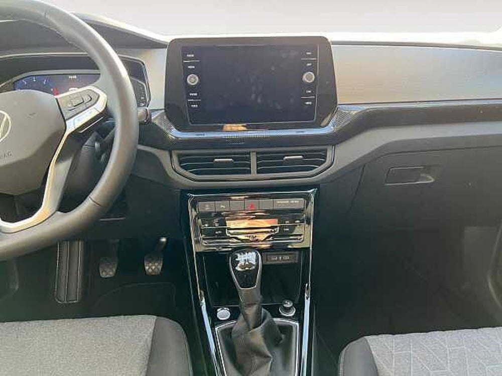 Volkswagen T-Cross nuova a Lecco (10)