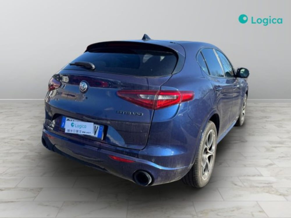 Alfa Romeo Stelvio usata a Biella (9)