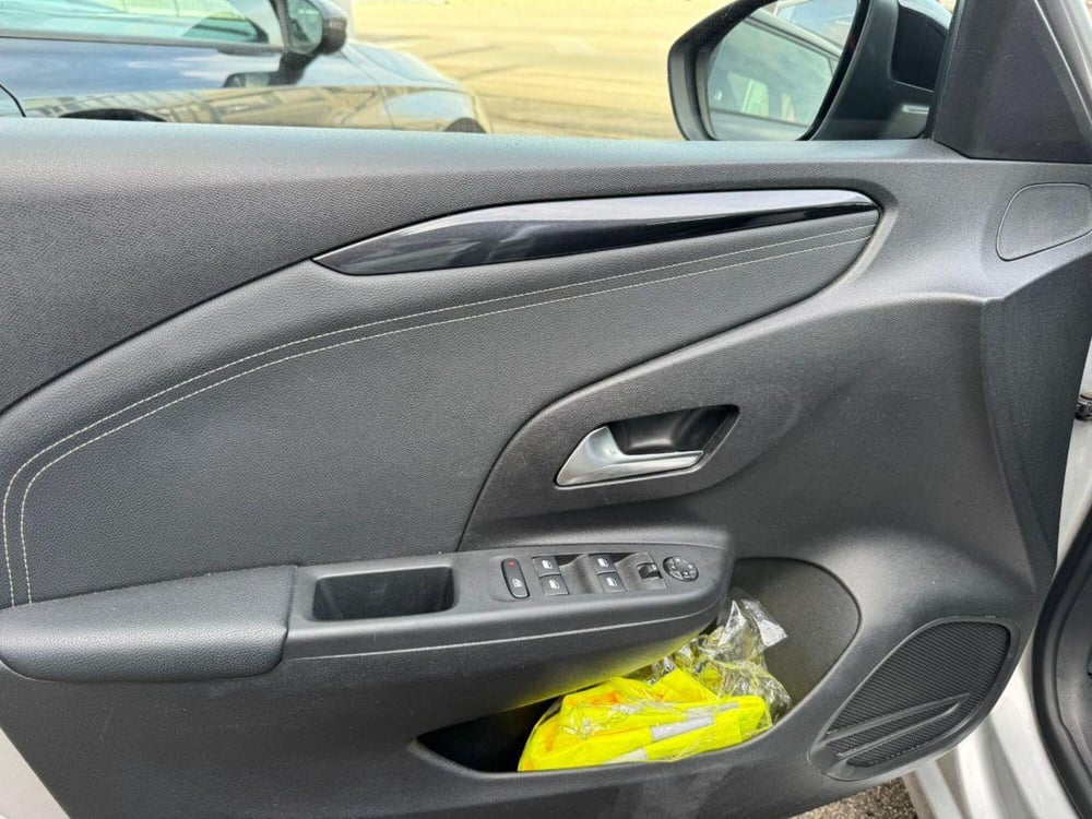 Opel Corsa usata a Lecce (17)