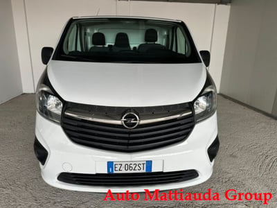 Opel Vivaro Furgone 27 1.6 BiTurbo 140CV PC-TN Furgone Edition  del 2015 usata a Cuneo